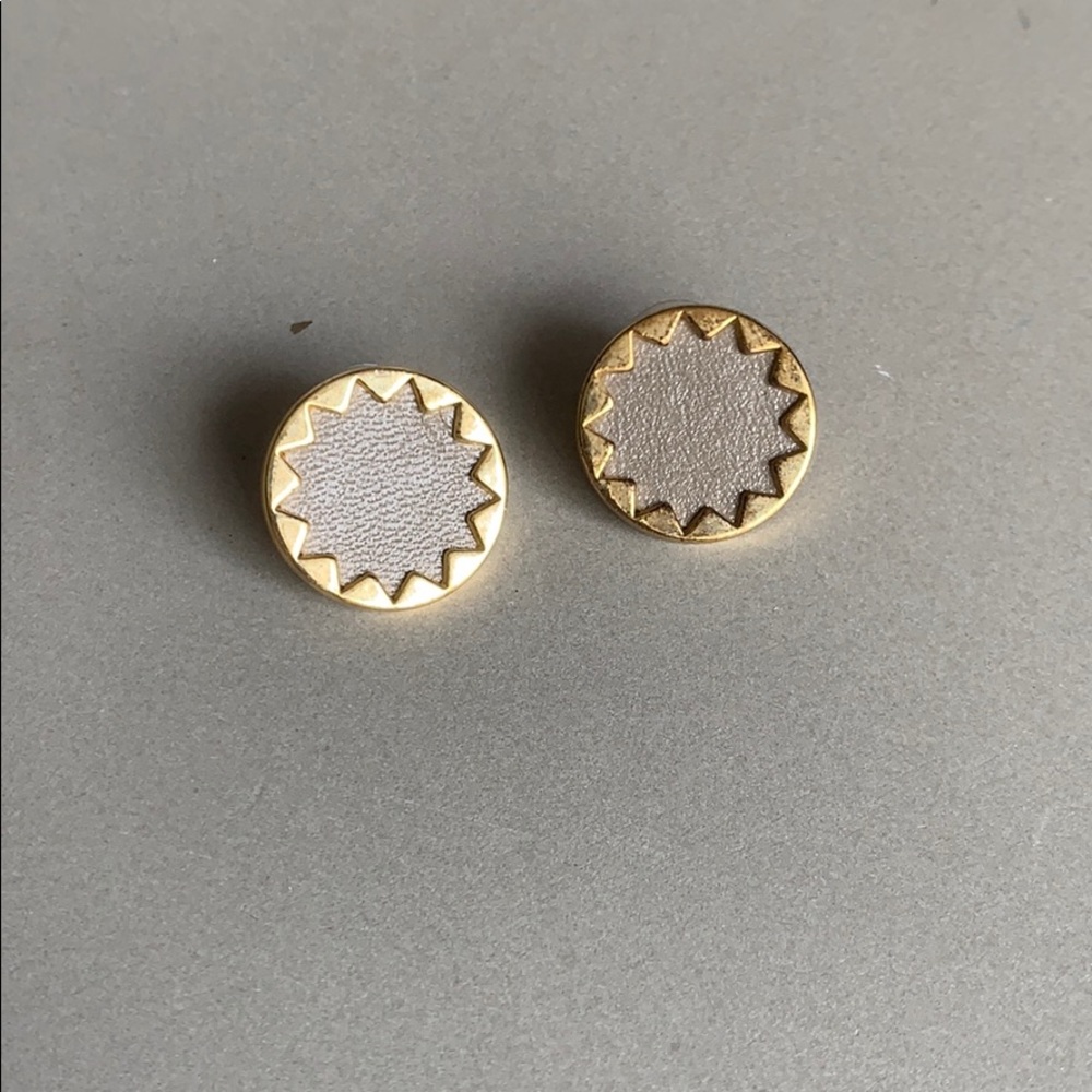 House of Harlow Gray stud earrings